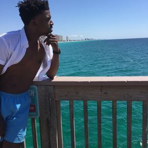 Meet your Posher, Julius